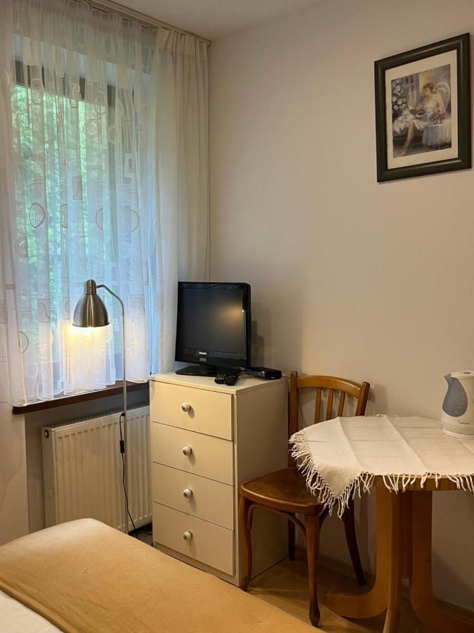 Willa Krystyna Krynica Zdroj Buitenkant foto