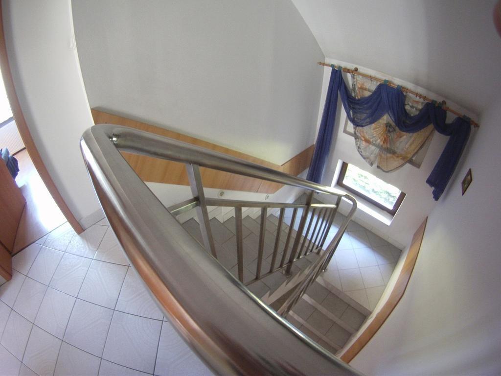 Willa Krystyna Krynica Zdroj Buitenkant foto